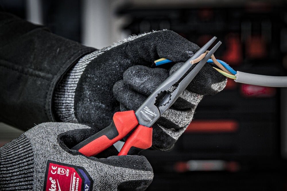 milwaukee_4932492465_long_nose_pliers_power_tools_uk_0623_1_2